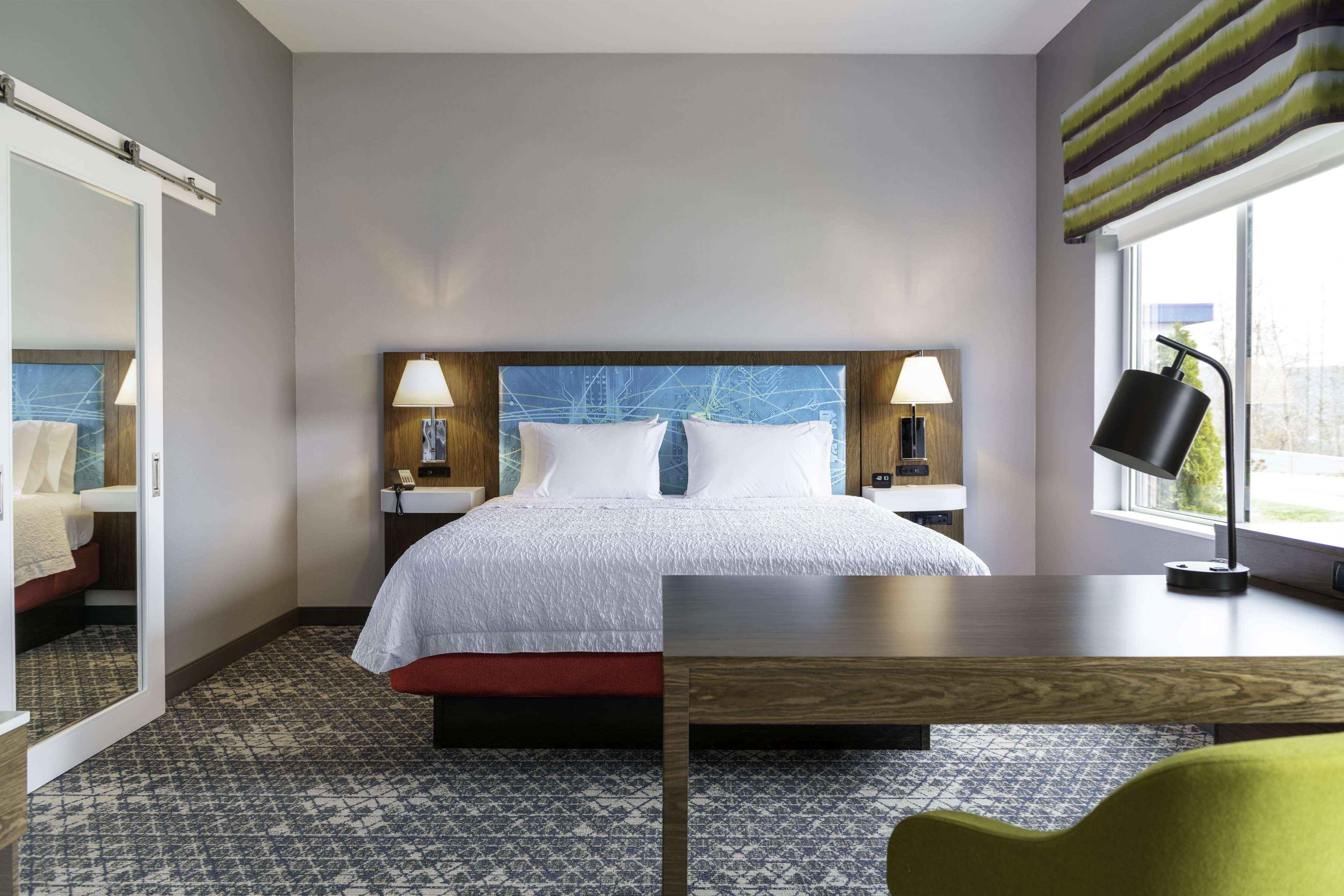 Hampton Inn & Suites Pittsburgh New Stanton Pa Kültér fotó