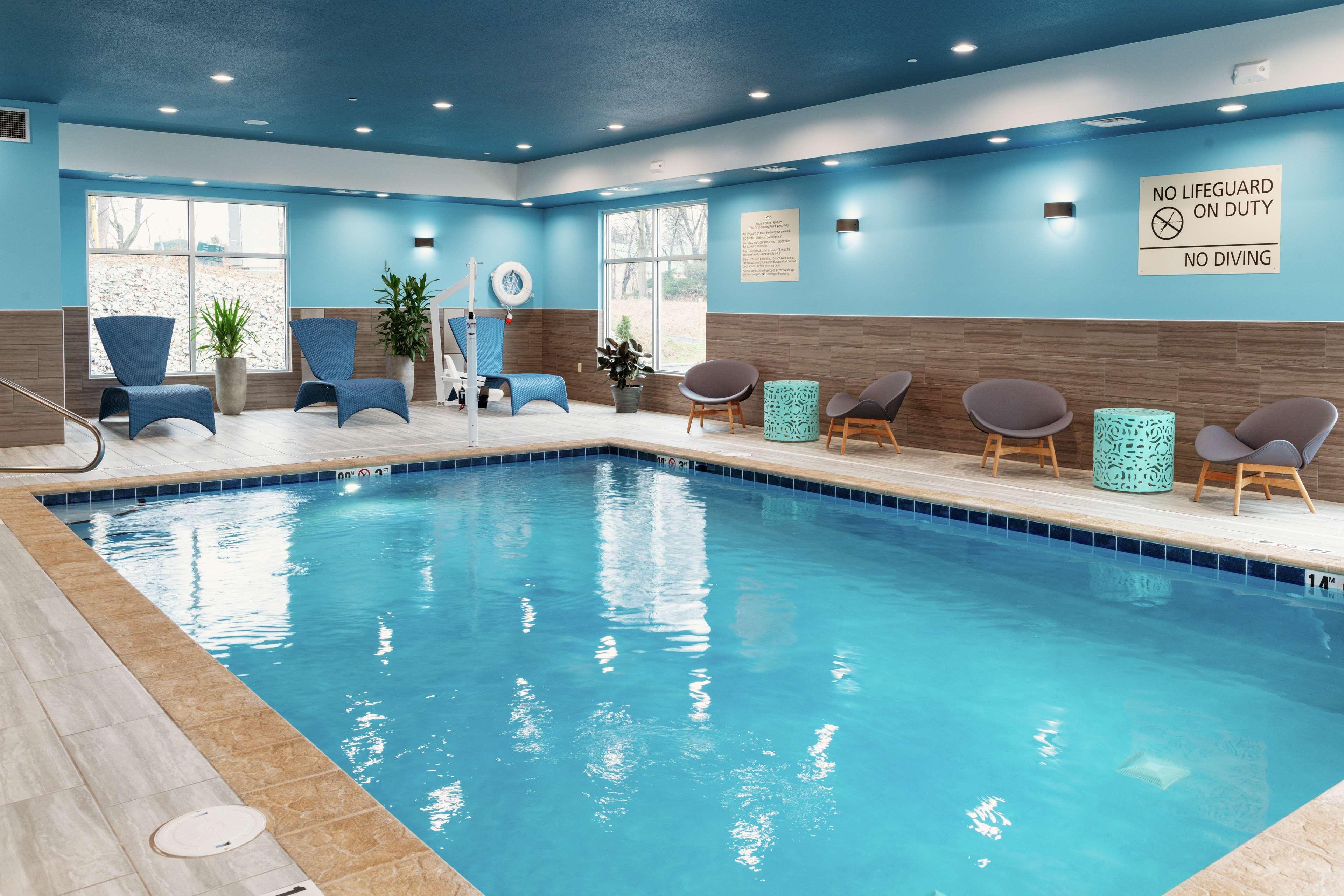 Hampton Inn & Suites Pittsburgh New Stanton Pa Kültér fotó