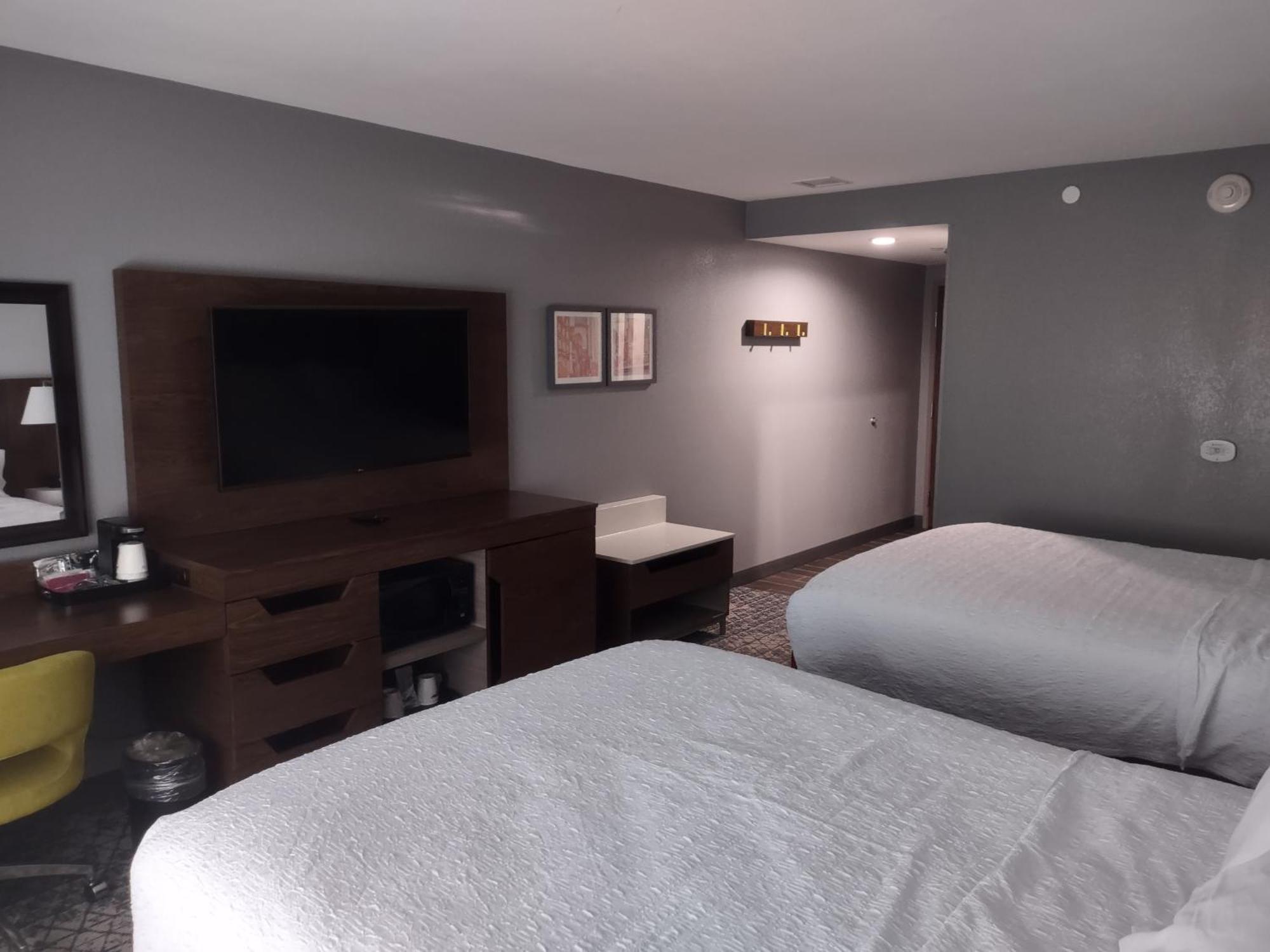 Hampton Inn & Suites Pittsburgh New Stanton Pa Kültér fotó