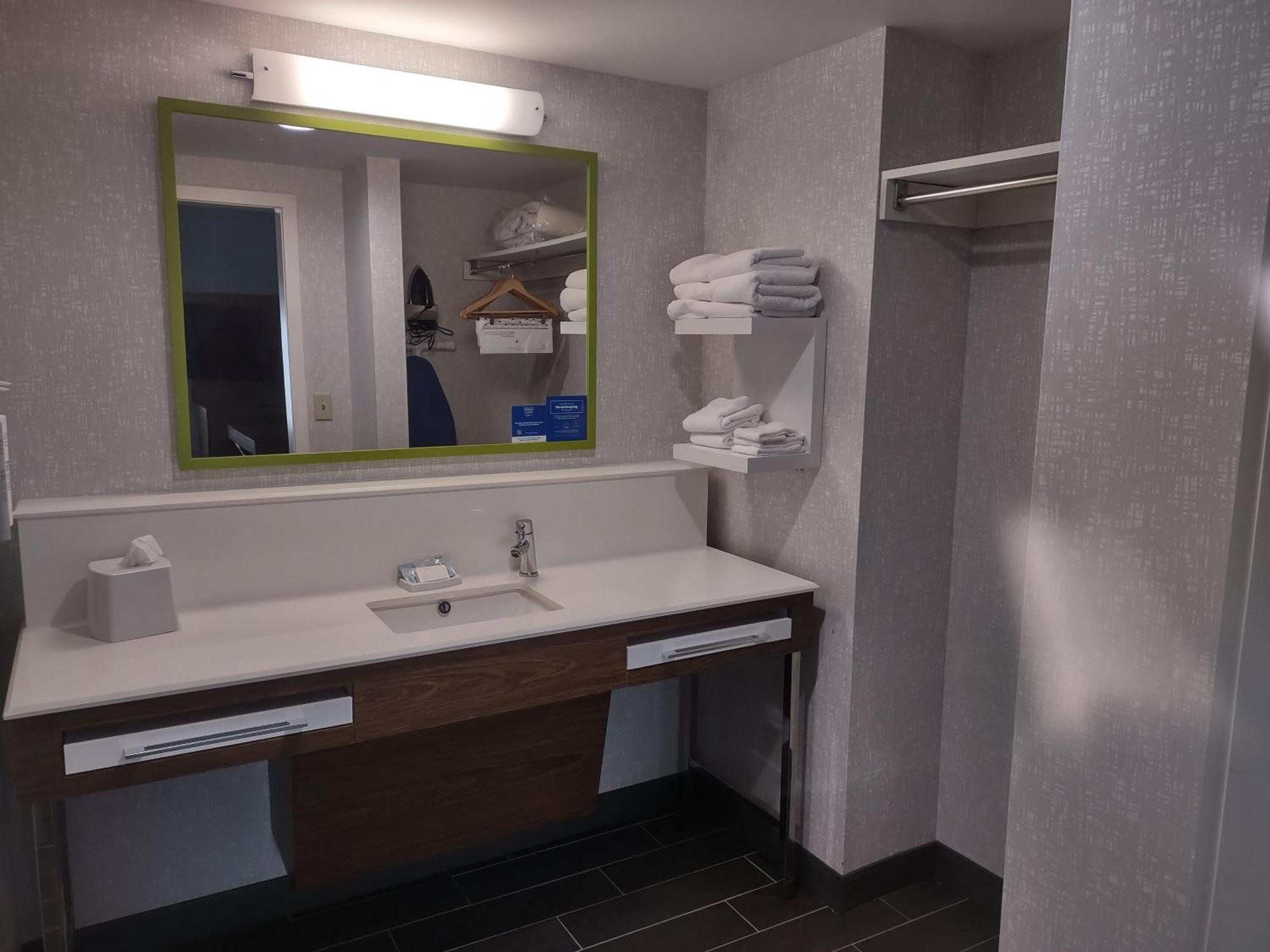 Hampton Inn & Suites Pittsburgh New Stanton Pa Kültér fotó